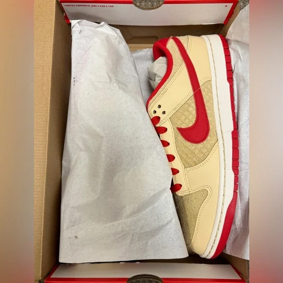 NIKE Dunk Low SE “Strawberry Waffles” BRAND NEW Men’s Size 13 HJ9100-294 Nike Dunk Low Strawberry Waffle for Sale - Authenticity  main image 3